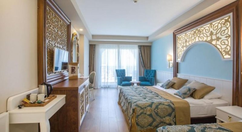 Alanya utazás Jadore Deluxe Hotel & Spa