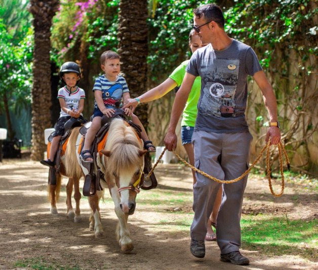 Alanya utazás Long Beach Resort & Spa Hotel
