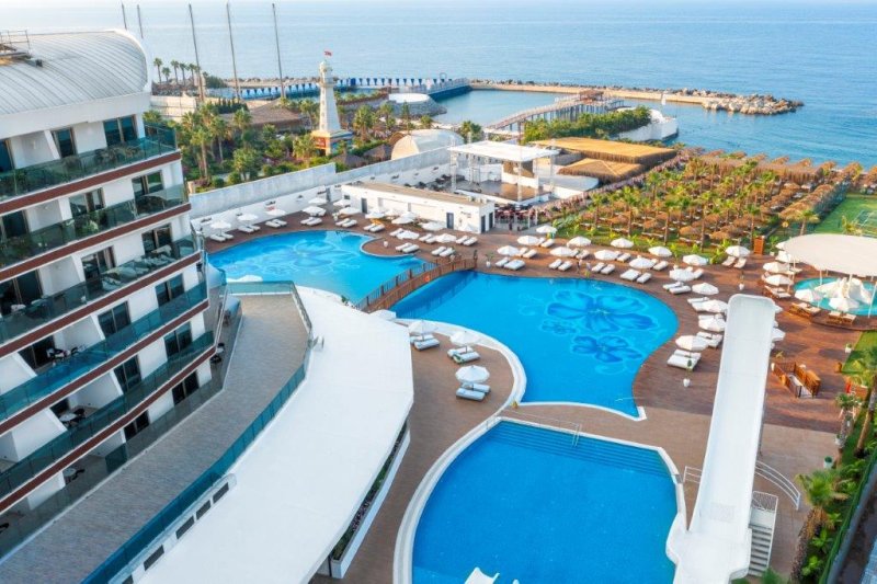 Alanya utazás Rubi Platinum Sign