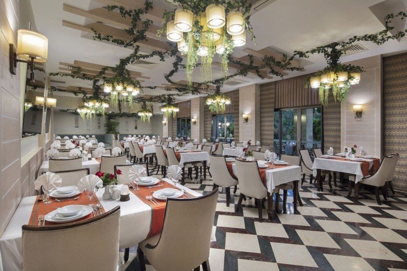 Alanya utazás Saphir Hotel & Villas