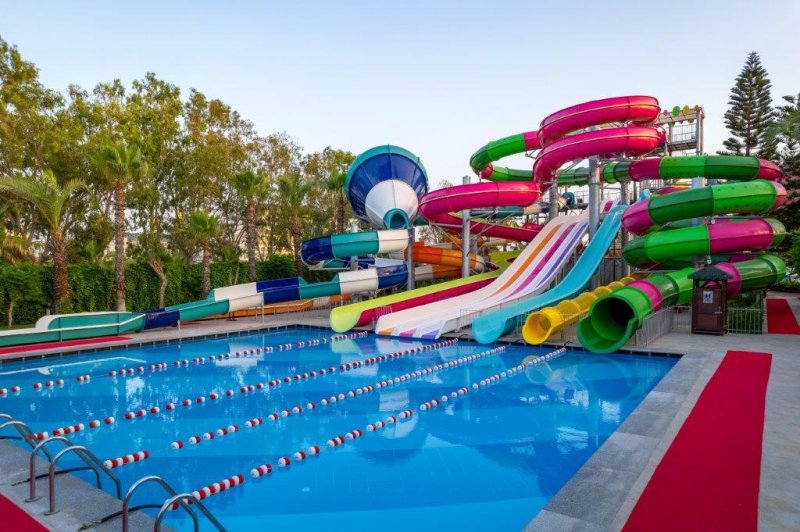 Antalya utazás Delphin Palace Hotel