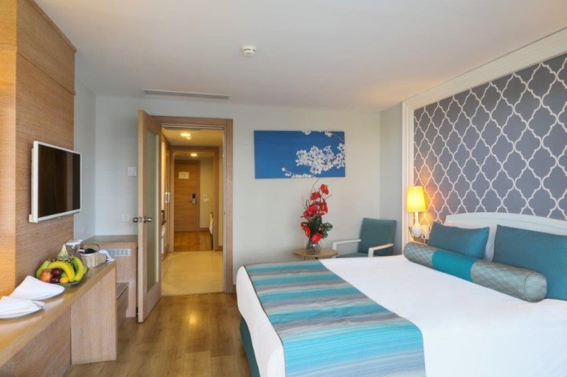 Antalya utazás Sherwood Exclusive Lara Hotel