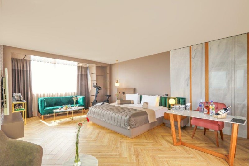 Antalya utazás Sherwood Exclusive Lara Hotel