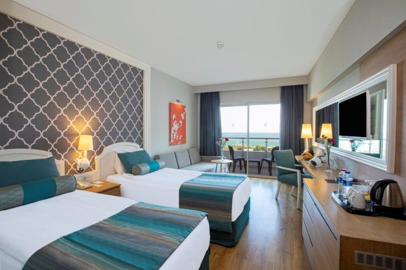 Antalya utazás Sherwood Exclusive Lara Hotel