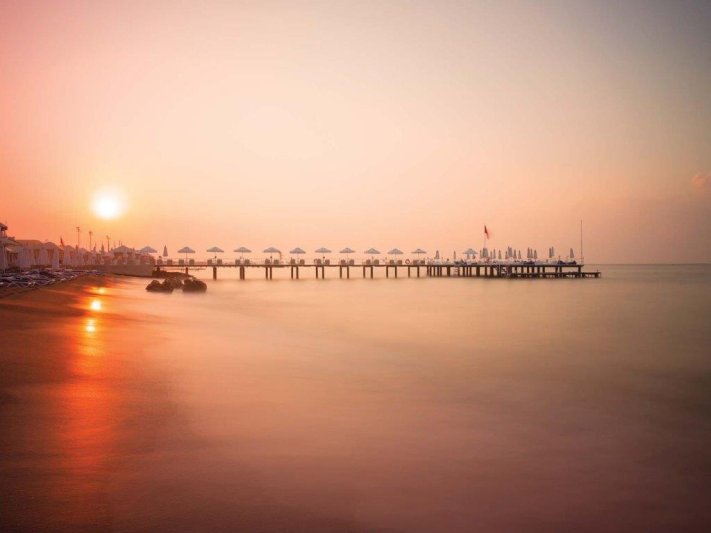 Antalya utazás Titanic Beach Lara Hotel