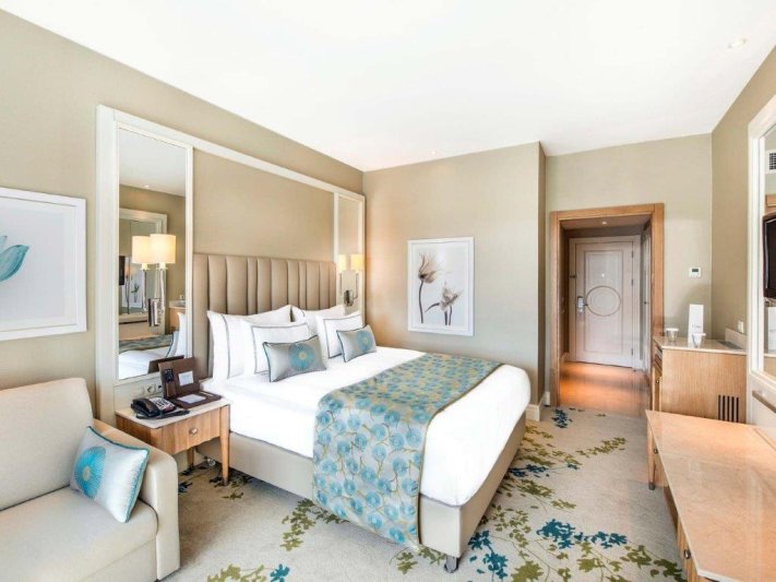 Antalya utazás Titanic Beach Lara Hotel