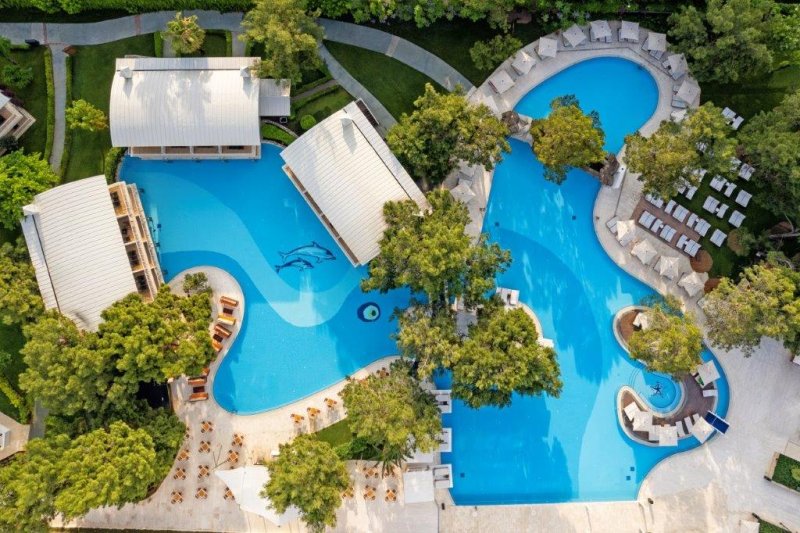 Antalya utazás Titanic Beach Lara Hotel