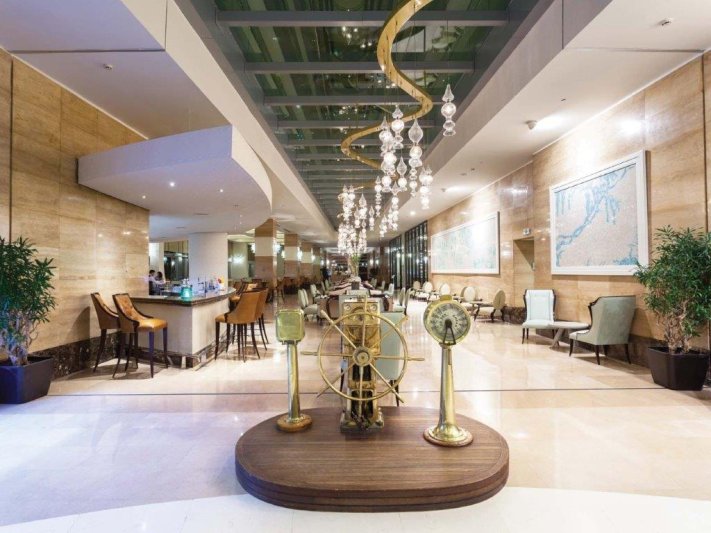 Antalya utazás Titanic Beach Lara Hotel