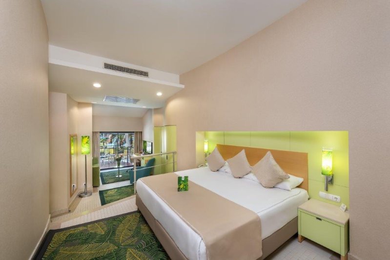 Belek utazás Paloma Sencia