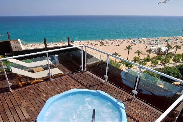Costa Brava utazás Hotel GHT Maritim