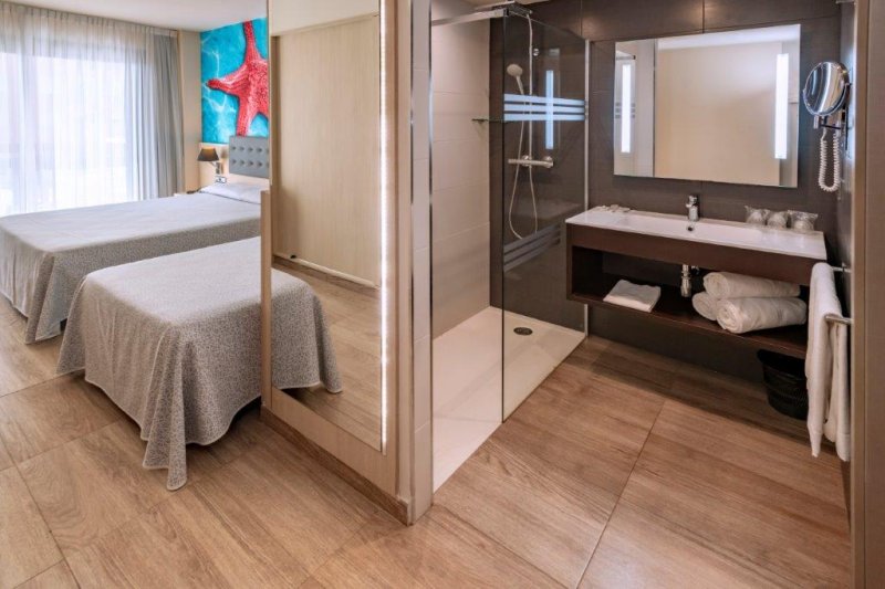 Costa Brava utazás Hotel Tropic Park