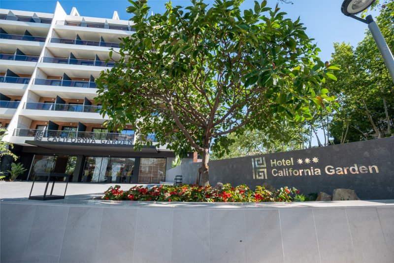 Costa Dorada utazás Hotel California Garden