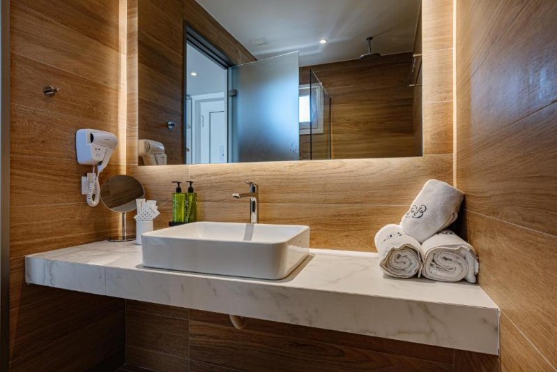 Zakynthos utazás Hotel Magique Bleu Suites 