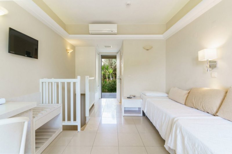 Kréta nyugat Hotel Pearl Beach Reythmno