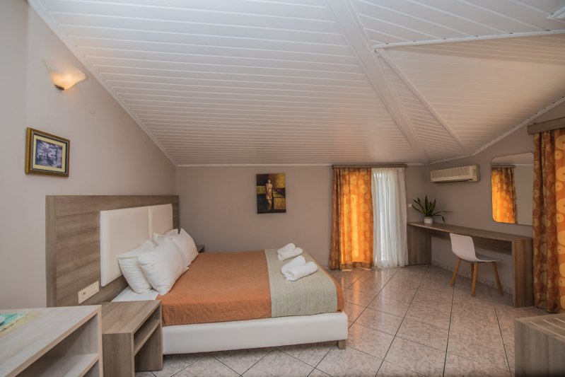 Zakynthos utazás Hotel Planos Beach 