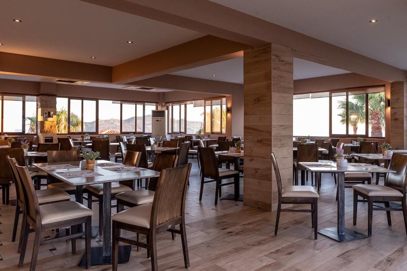 Kréta Agia Marina utazás Hotel Theo