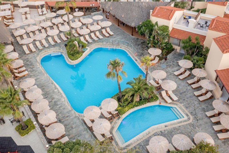 Kréta Agia Marina utazás Hotel Theo