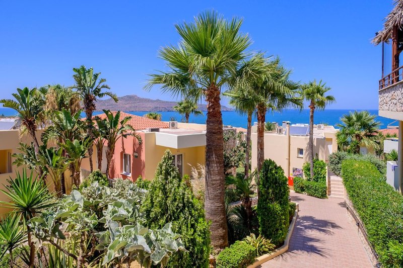 Kréta Agia Marina utazás Hotel Theo