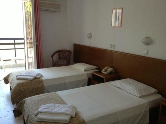 Kefalonia Svoronata utazás Hotel Irinna