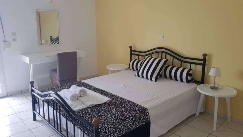 Kefalónia utazás Bessies Village 