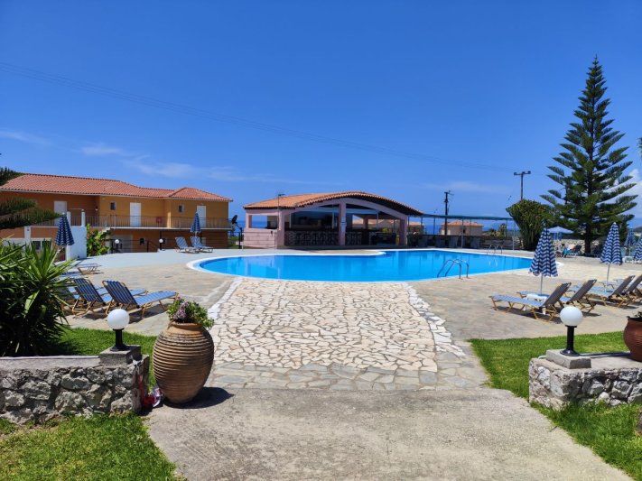 Kefalónia utazás Bessies Village 