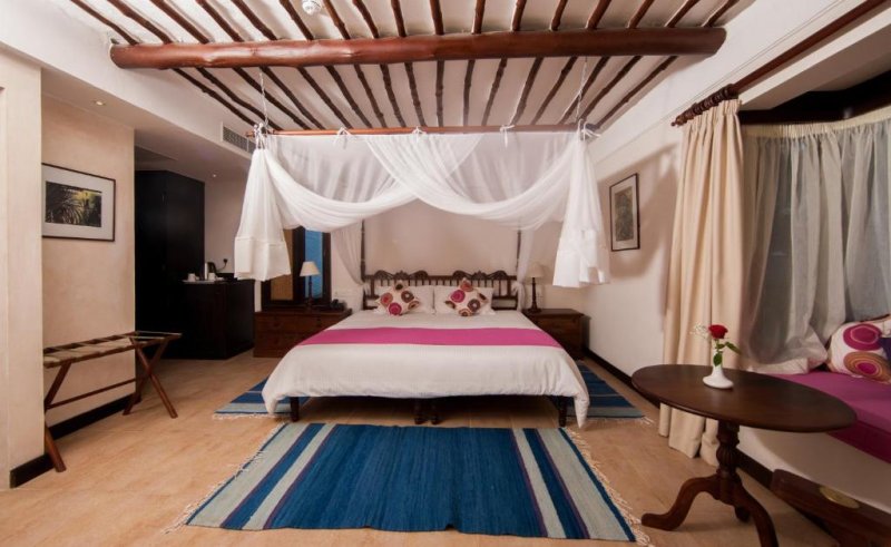 Kenya utazás Jacaranda Indian Ocean Beach Resort