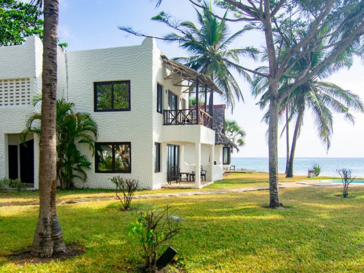 Kenya utazás Jacaranda Indian Ocean Beach Resort