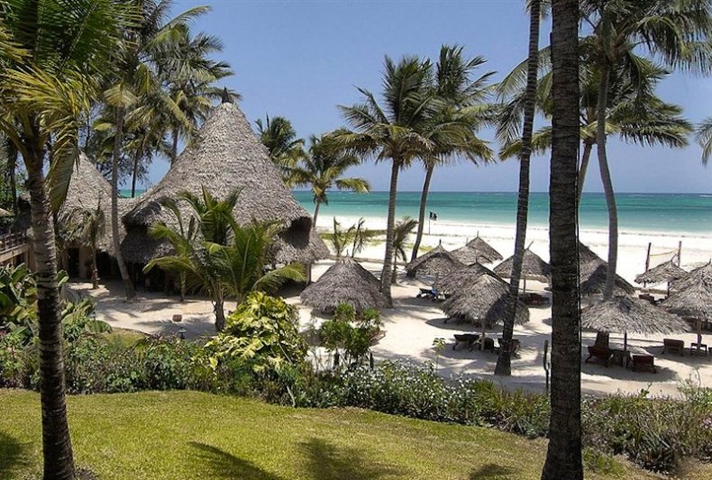Kenya utazás Pinewood Beach Resort