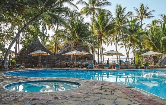 Kenya utazás Pinewood Beach Resort