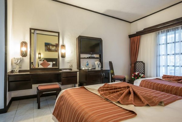 Kenya utazás PrideInn Flamingo Beach Resort