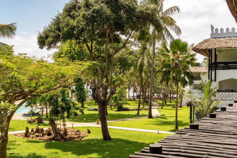 Kenya utazás Southern Palms Beach Resort