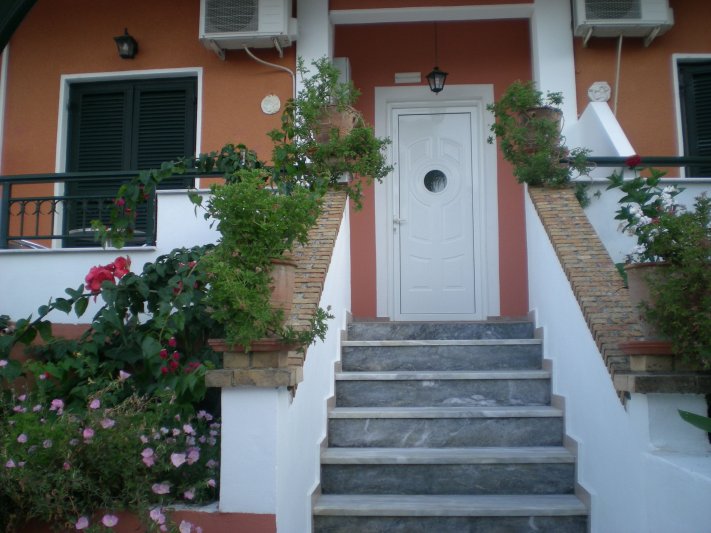 Korfu utazás Filoxenia Apartmanház