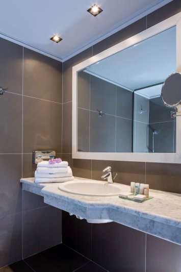 Korfu utazás Hotel Aeolos Beach Resort