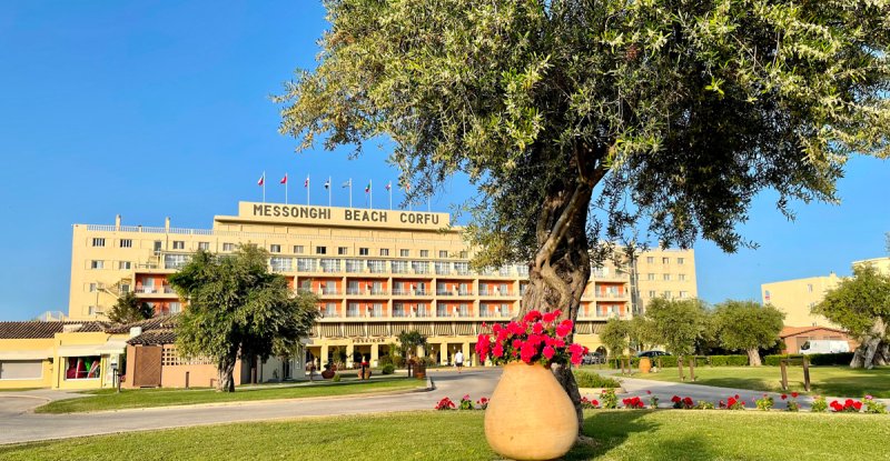Korfu utazás Hotel Messonghi Beach