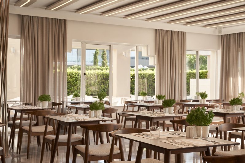 Kréta nyugat utazás Hotel Atlantica Amalthia Beach