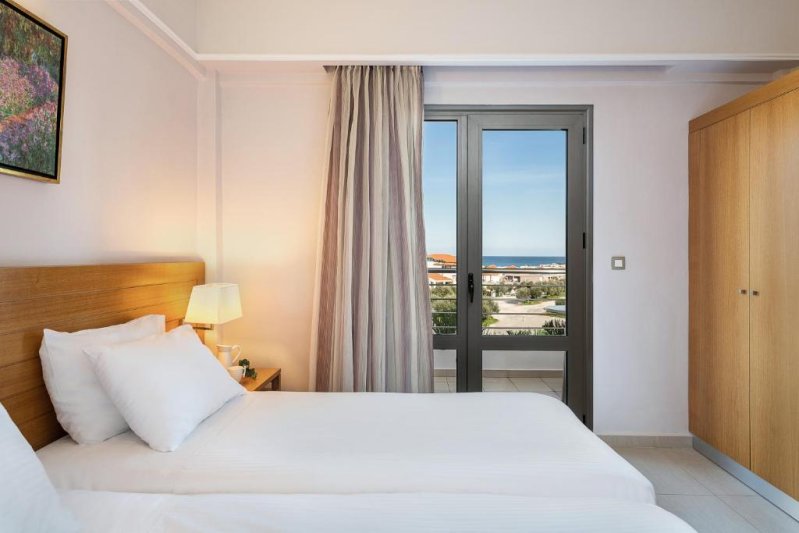 Kréta nyugat utazás Hotel Porto Platanias Village 