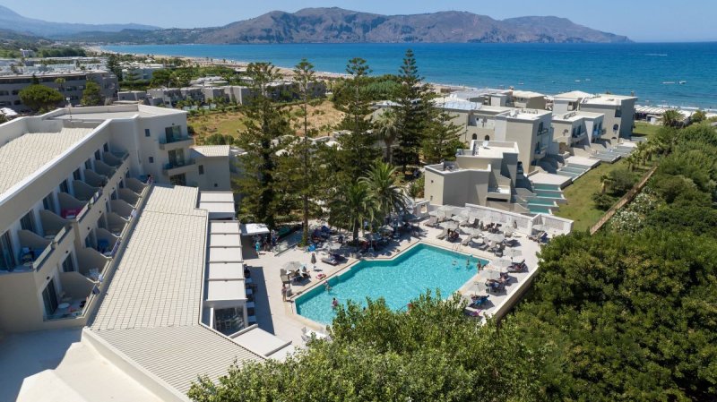 Kréta nyugat utazás Hotel Vantaris Beach 