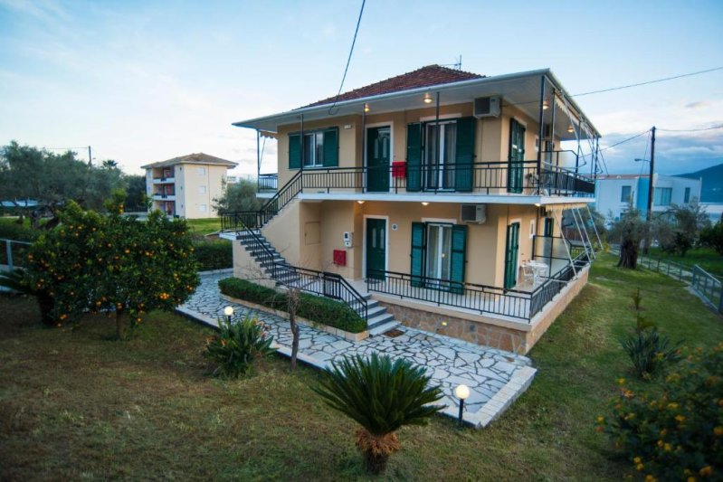 Lefkada-sziget Perigiali utazás Kostas apartmanház