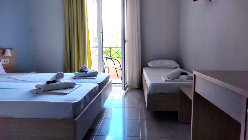 Lefkada-sziget utazás Delfini Hotel 