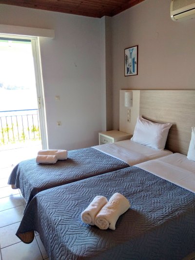 Lefkada-sziget utazás Delfini Hotel 