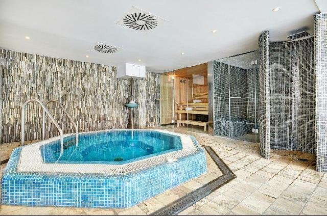 Mallorca utazás Hotel Grupotel Acapulco Playa