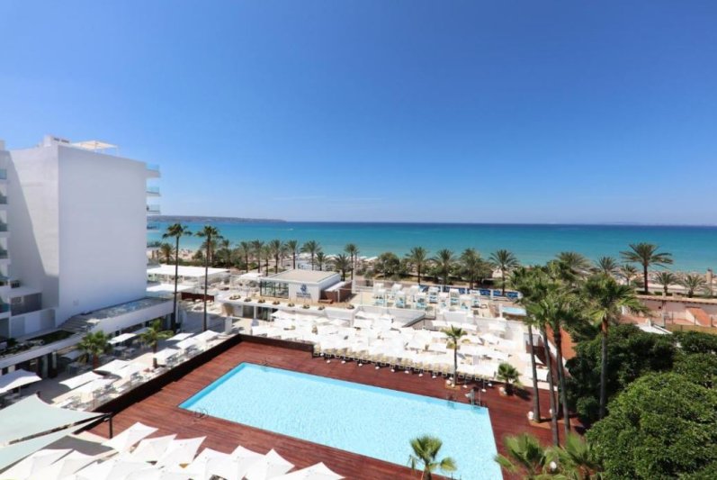 Mallorca utazás Iberostar Waves Bahia de Palma
