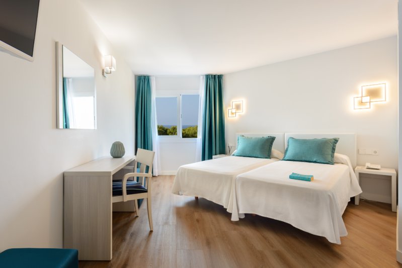 Mallorca utazás Vibra Beverly Playa Hotel