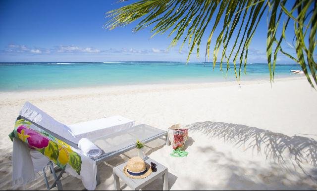 Mauritius utazás Crystals Beach Hotel