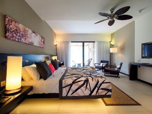 Mauritius utazás Crystals Beach Hotel