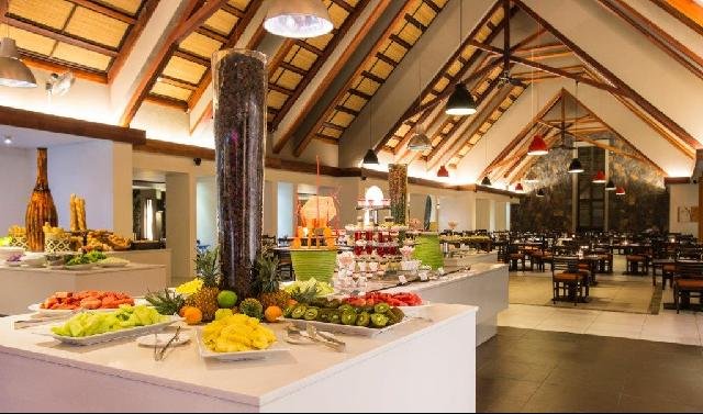 Mauritius utazás Crystals Beach Hotel