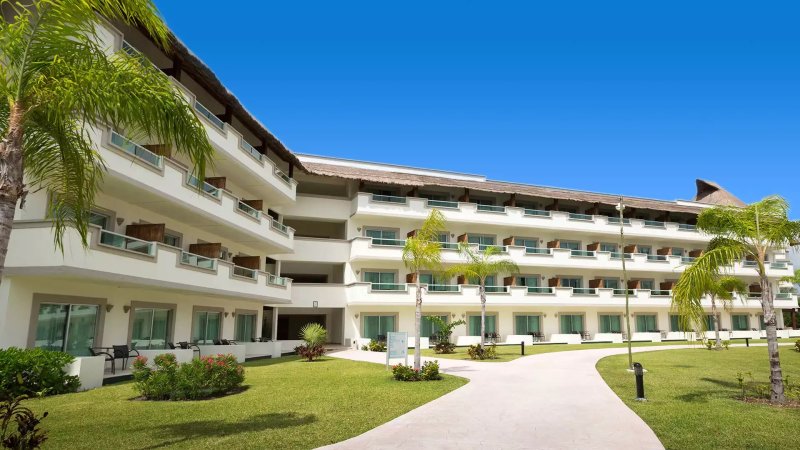 Mexikó utazás Bluebay Grand Esmeralda