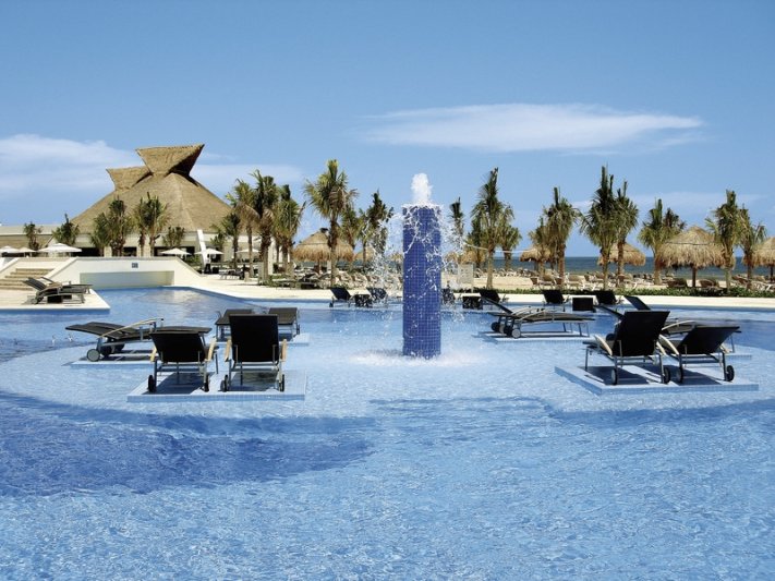 Mexikó utazás Bluebay Grand Esmeralda