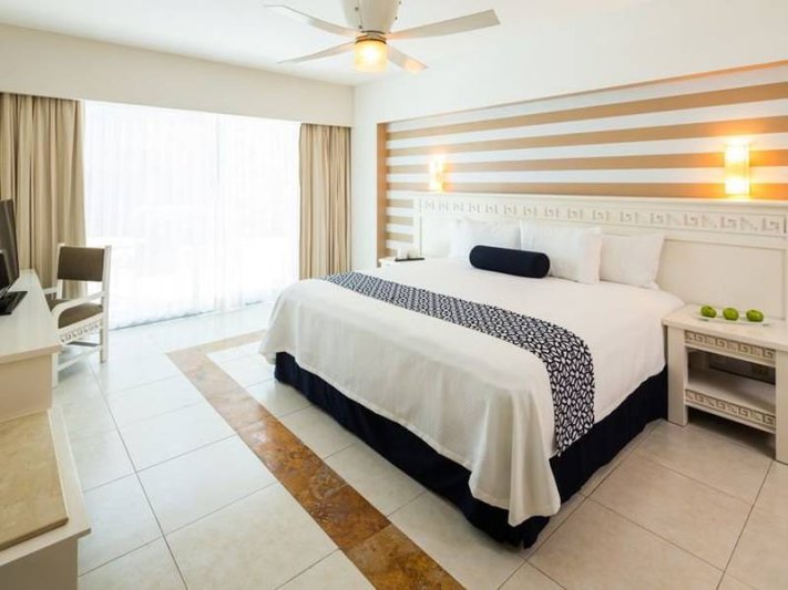 Mexikó utazás Bluebay Grand Esmeralda