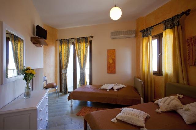 Peloponnészosz-félsziget utazás Polydor Apartmanház-TOLO